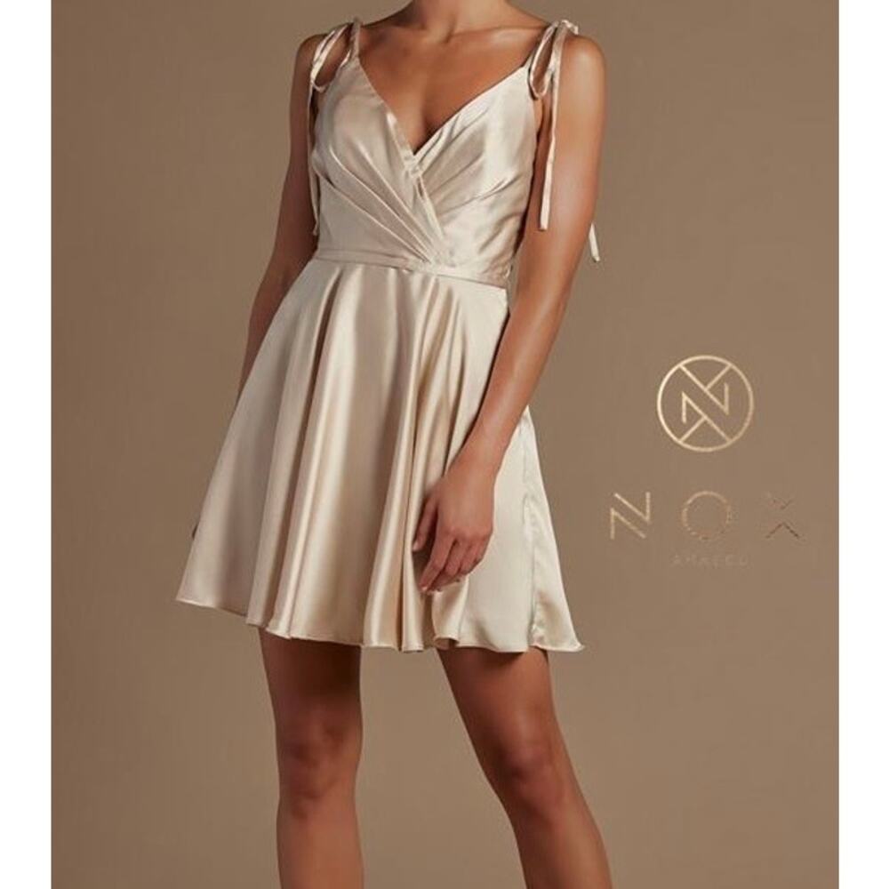 Nox Anabel | Short A-line Dress with Shoulder Ties